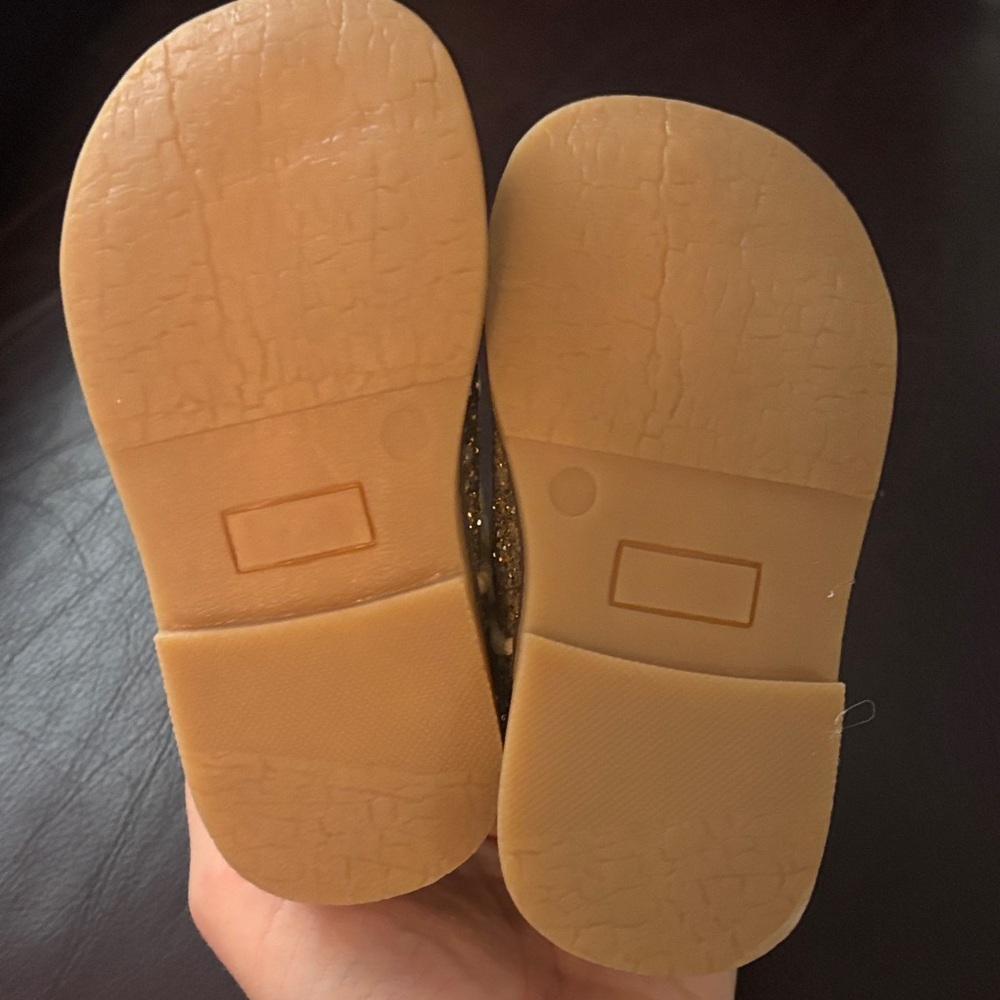 L'Amour Girls Champagne Glitter Mary Janes - Picture 4 of 4